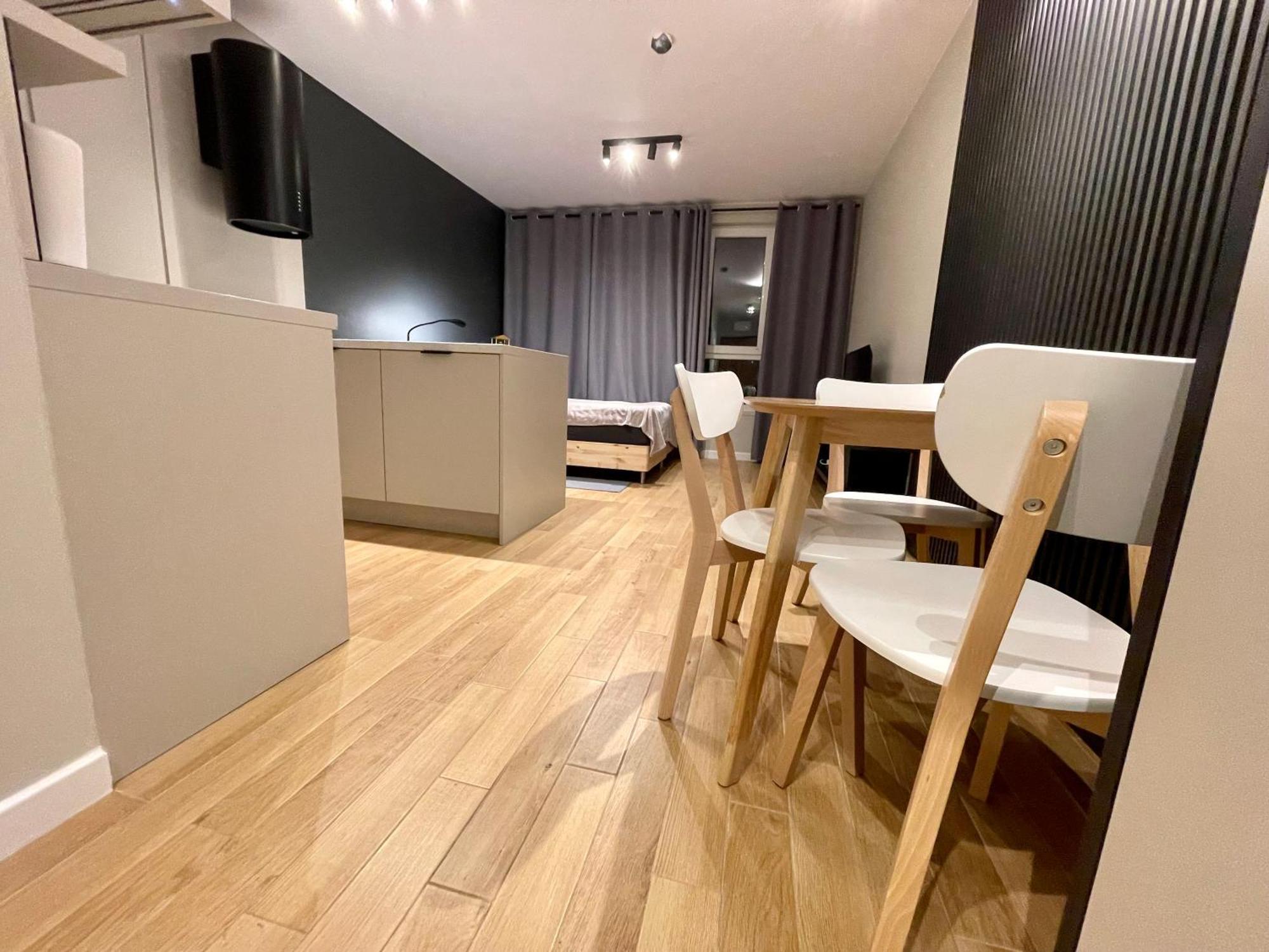 Appartamento Time&House Pileckiego Przy Centrum Onkologi I Klinice Novum Apartament Na Wylacznosc Pokoj,Sypialnia,Lozko, Lazienka,Kuchnia Varsavia Esterno foto